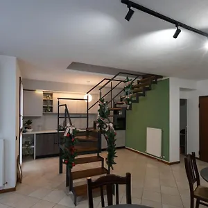Relax Tra Il Legno E Il Apartment